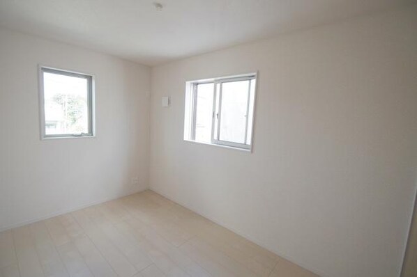 クレイドルガーデン厚木市山際第26の物件内観写真